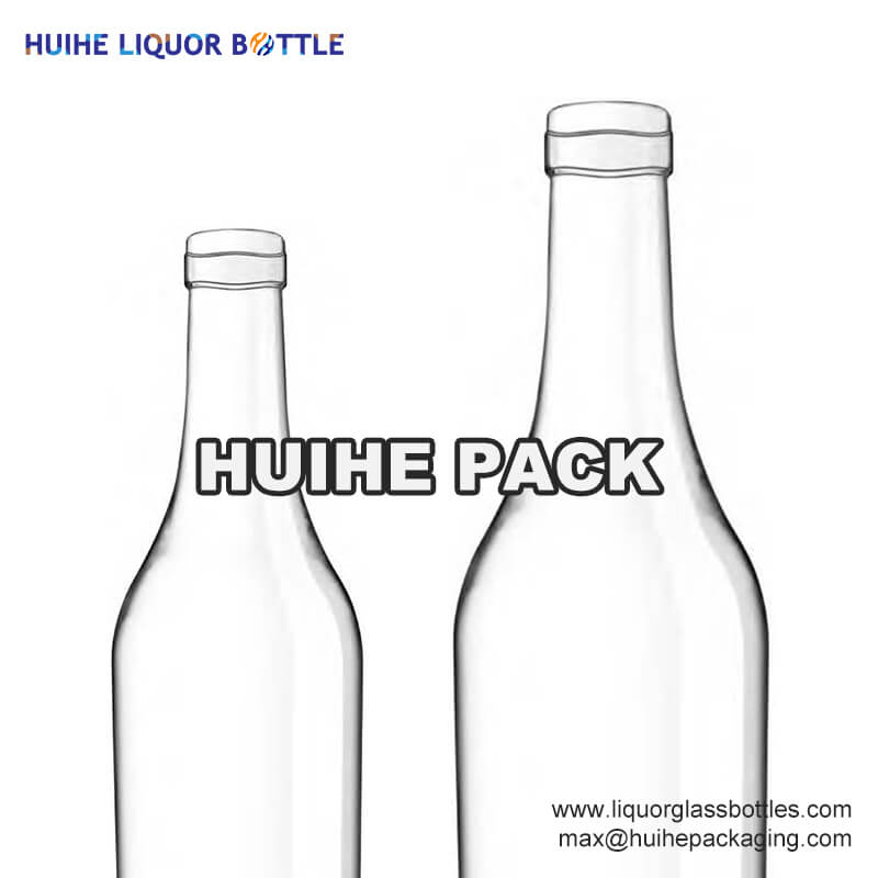 Botella de licor de acabado de placa distorsionado