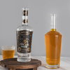 Botella de cristal de alcohol personalizada con cuello largo de 75 cl y tapón de corcho