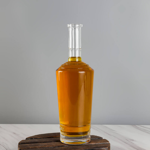 Botella de cristal de alcohol personalizada con cuello largo de 75 cl y tapón de corcho