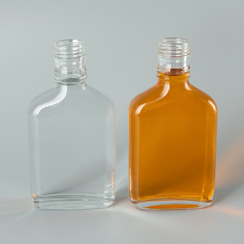 Venta al por mayor de la botella del licor de la petaca del whisky del vidrio estupendo del pedernal 6OZ