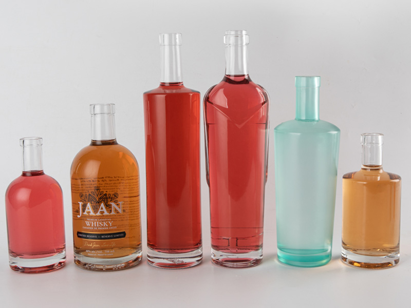 botellas de vodka de vidrio