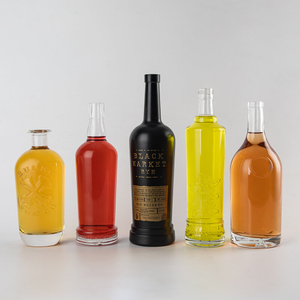 Las botellas de ron pirata únicas personalizadas vacían la botella de vidrio de licor oscuro con tapa de barra