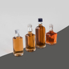 Proveedor de botellas de vidrio de muestra de licor de bebida alcohólica en miniatura de tiro