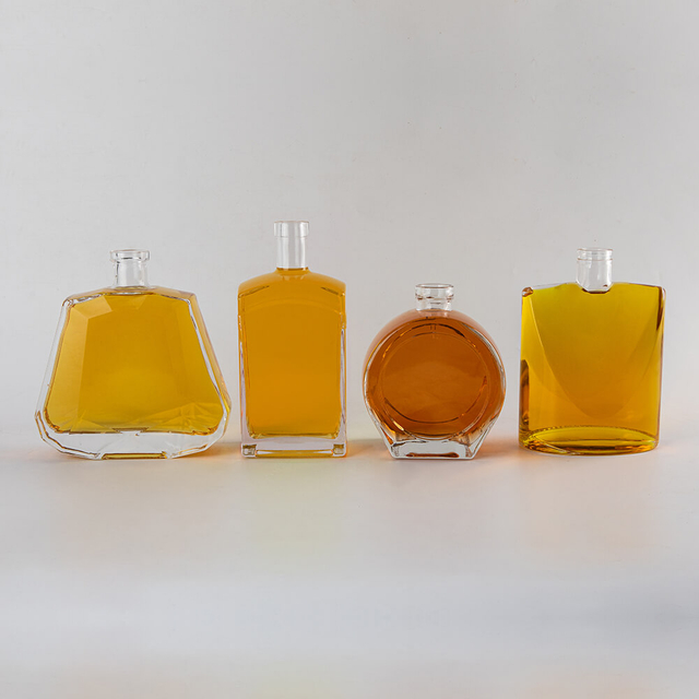 Botella de brandy personalizada personalizada con botella de vidrio Xo vac&iacute;o para la venta Botella de co&ntilde;ac precio 