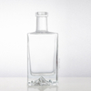 Botella de licor de vidrio cuadrado de 500 ml base de monta&ntilde;a