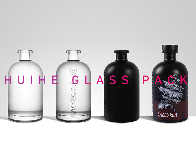 Botella de ron negra grabada personalizada (750 ml)