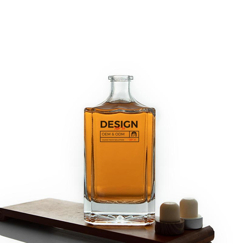 650 ml de grueso grueso de vidrio Botella de bourbon Decanter