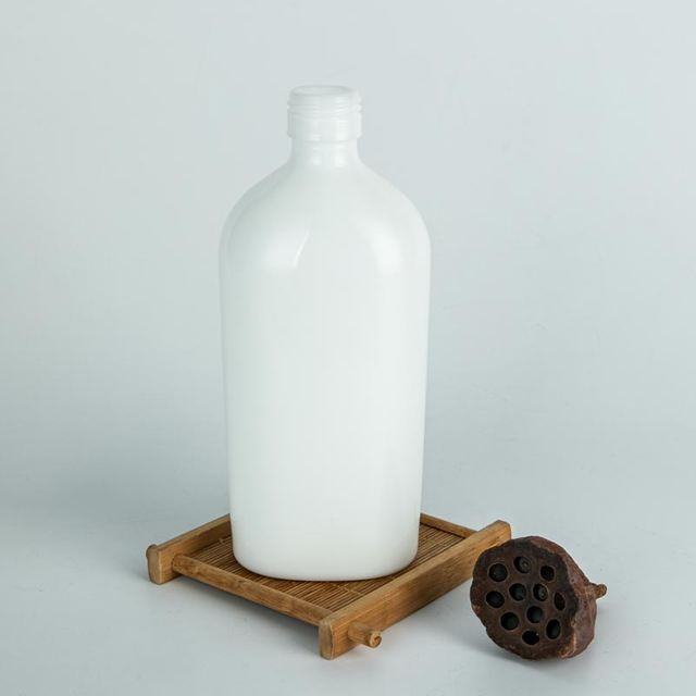 450 ml Botella de vino amarillo de cerámica blanca ovalada