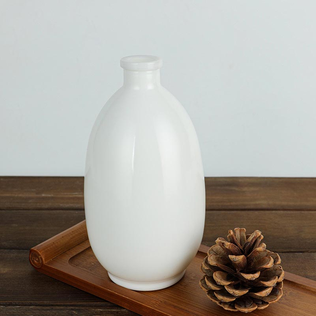 Botella de licores de vidrio opalino redonda de 50 cl