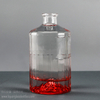 La capa roja de la pendiente 730ml condimentó el empaquetado de cristal de la ginebra de la vodka de la botella 50cl del licor