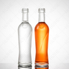 Botellas de alcohol en miniatura de vidrio transparente redondo de 50 ml al por mayor de f&aacute;brica