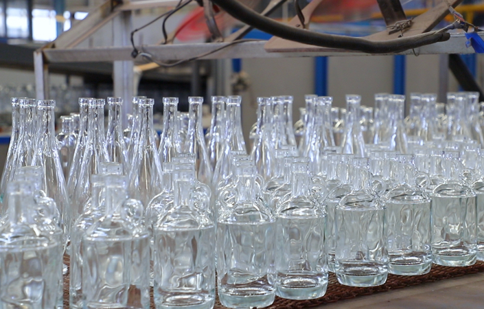 Botellas de vidrio terminadas
