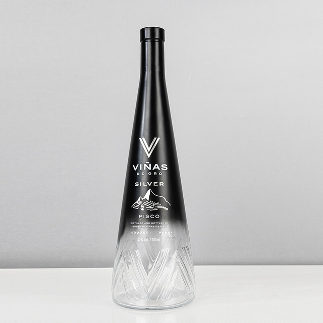 500 ml de 700 ml de espíritu de vidrio de cuello cónico al por mayor botella con tapa de corcho