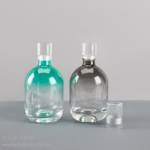 Botella de vidrio de licor con sabor a fruta gris verde con revestimiento degradado de 500 ml