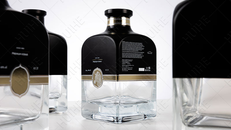 Tama&ntilde;os de botellas de licor de 70 cl frente a 750 ml - Botella de licor de 70 cl