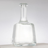 Botella de licor de vidrio de 250 ml cuello delgado de cuerpo de cuerpo trapezoidal de 750 ml