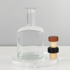 Botella de esp&iacute;ritu de vidrio de cuello largo de 350 ml con tapa de corcho