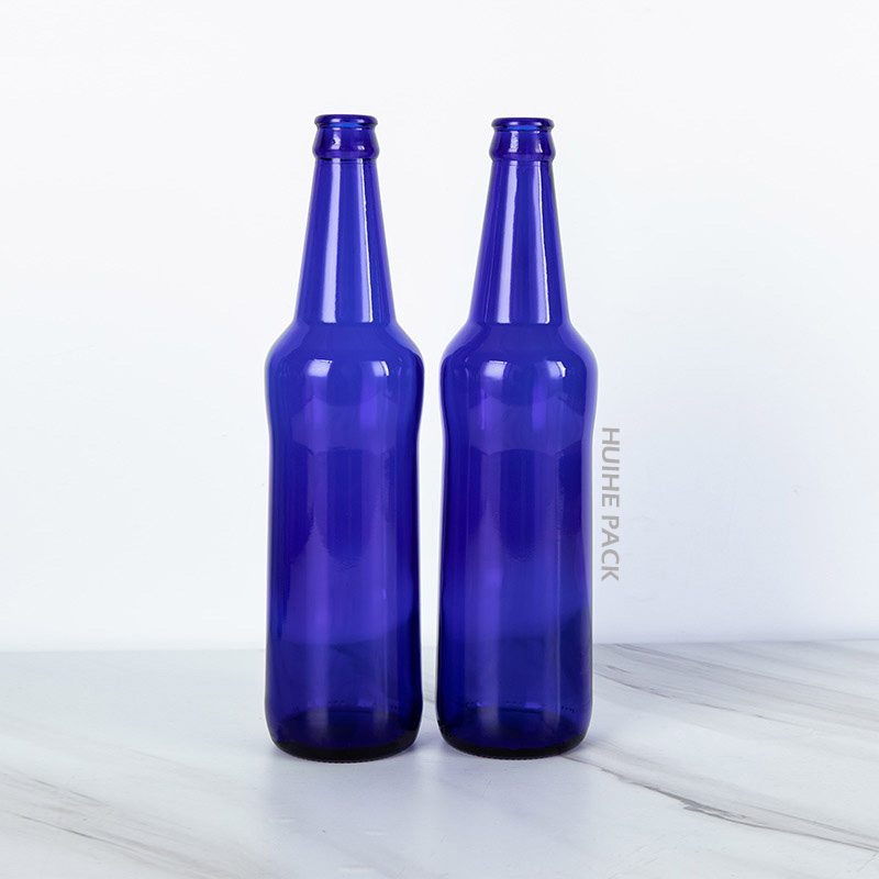 botellas de cerveza azules