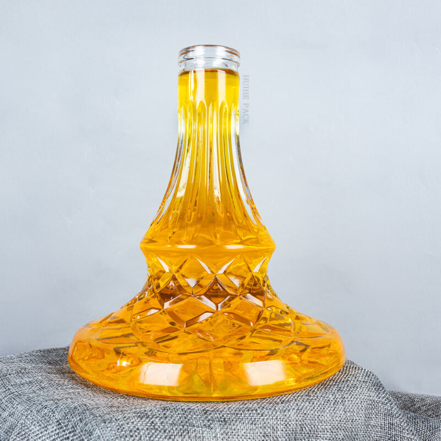 Botella de licor de fondo ancho con un diamante - estampado