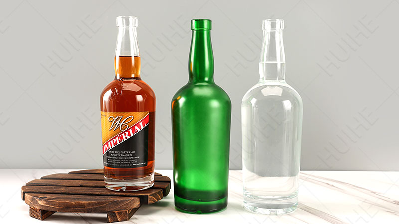 Botellas de licor de 700 ml frente a 500 ml: botella de licor Tennessee de 70 cl y 50 cl