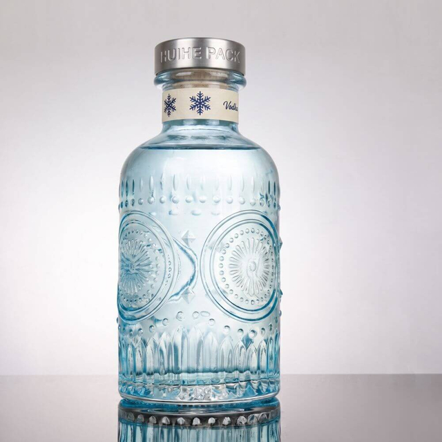 Elaborada botella de licor de vidrio floral - inspirada con cuello grueso