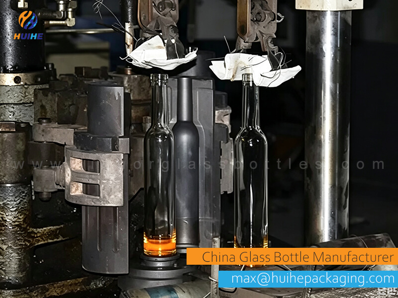 Costo de herramientas para moldes de botellas de licor de vidrio - HUIHE PACK.jpg