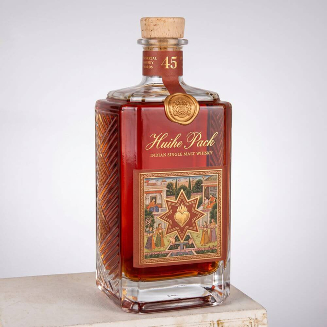 Botella de whisky de vidrio de prisma rectangular con mejor agarre