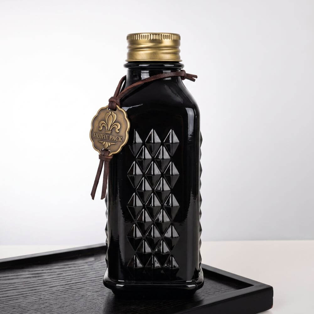 Patr&oacute;n en relieve de 650 ml de botella de licor de vidrio tipo diamante