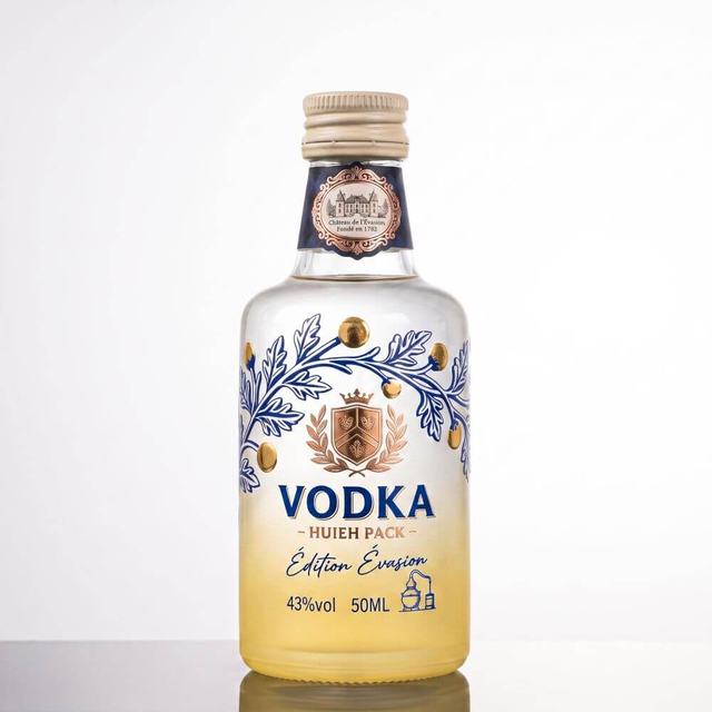 Mini botellas de tequila de vidrio de 50 ml a granel con etiquetas personalizadas